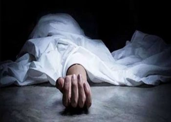 आजमगढ़ में WHO की एकाउंट ऑफिसर की संदिग्ध मौत: पोस्टमार्टम हाउस पर परिजनों का हत्या का आरोप, SP सिटी बोले पीएम रिपोर्ट में नहीं हुआ खुलासा