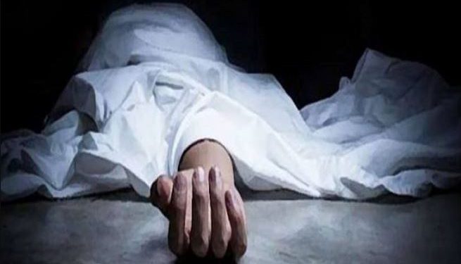 आजमगढ़ में WHO की एकाउंट ऑफिसर की संदिग्ध मौत: पोस्टमार्टम हाउस पर परिजनों का हत्या का आरोप, SP सिटी बोले पीएम रिपोर्ट में नहीं हुआ खुलासा