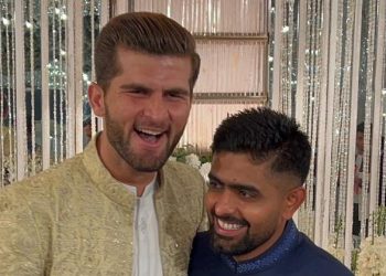 दूसरी बार शाहिद अफरीदी के दामाद बने शाहीन अफरीदी, बाबर आजम ने गले लगाकर दी बधाई