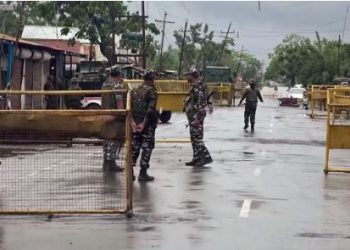 मणिपुर के इंफाल में स्थिति शांत लेकिन तनावपूर्ण, कर्फ्यू में दी गई ढील