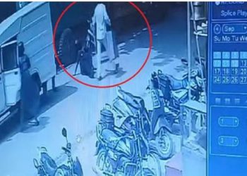 मिर्जापुर में दिनदहाड़े ATM कैश वैन से लाखों की लूट, गार्ड की गोली मारकर हत्या, तीन घायल