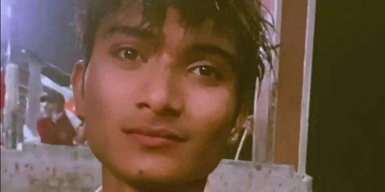 घर आए, नींद से जगाया, बाहर ले जाकर मौत के घाट उतार दिया… यूपी के अलीगढ़ में दोस्तों ने किया दोस्त का कत्ल