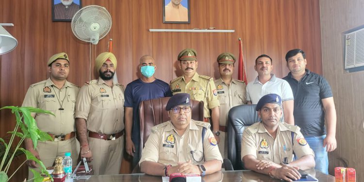 दोहरे हत्याकांड का पुलिस ने किया खुलासा, विवाद के चलते बेटे ने ही की पिता व बाबा की हत्या