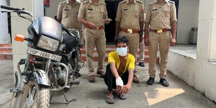 गांजा तस्करी व लूट करने वाले तीन शातिर आरोपियों को पुलिस ने किया गिरफ्तार