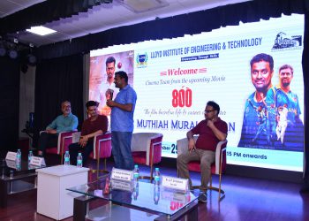फ़िल्म 800 के प्रमोशन के लिए लॉयड इंजीनियरिंग कॉलेज पहुंचे क्रिकेटर मुथैया मुरलीधरन