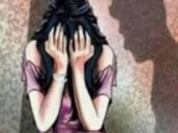 चार साल की मासूम से नशेड़ी पड़ोसी ने टॉफी के बहाने की दरिंदगी,