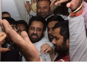 Amanatullah Khan की बढ़ सकती हैं मुश्किलें, छापेमारी में ED को मिले अहम सबूत