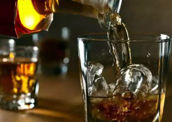 उत्तराखंड में अब घर-घर खुल सकेंगे ‘मिनी बार’, बस पूरी करनी होंगी ये शर्तें; जानें धामी सरकार की नई आबकारी नीति