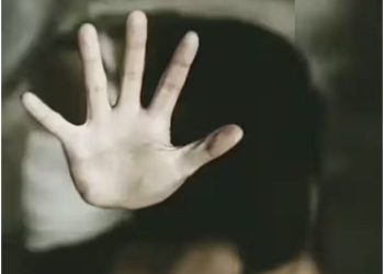 स्कूल में छेड़छाड़ का विरोध करने पर छात्रा को लात-घूंसों से पीटा, 5 छात्रों के खिलाफ मामला दर्ज