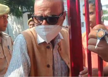 निठारी कांड में मुख्य आरोपी रहा मोनिंदर पंढेर जेल से रिहा, सवाल पूछने पर जोड़े हाथ