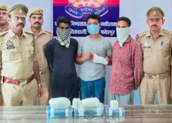 फतेहपुर में रिटायर्ड वार्ड ब्वाय मर्डर केस का खुलासा: बेटे ने ही दो दोस्तों से पिता पर चलवाई गोली, चचेरे भाई को फंसाने के लिए उठाया यह कदम