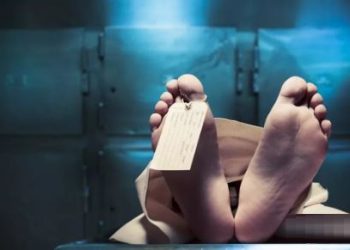 Greater Noida: अमेरिकी नागरिक ने 22वीं मंजिल से कूदकर की आत्महत्या, वकील पत्नी से चल रहा था विवाद