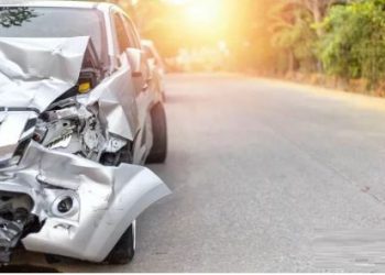 कर्नाटक के विजयनगर में ट्रक-क्रूजर की टक्कर ,7 की मौत, कई घायल