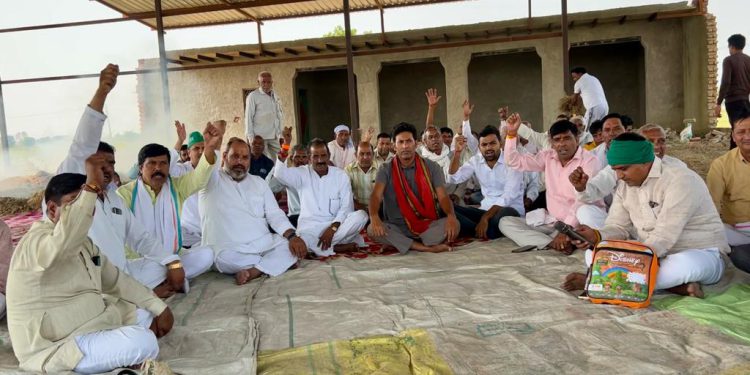 सर्वोत्तम बिल्डर की तानाशाही खिलाफ किसान करेंगे आंदोलन