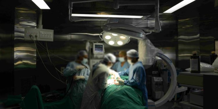 बांदा में बेहद चौंकाने वाला मामला, नसबंदी के बाद भी गर्भवती हो गई आठ महिलाएं, मिलेगा मुआवज़ा