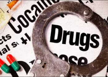 Noida News: पुलिस संरक्षण में चल रही थी ड्रग्स फैक्टरी, जांच में दस पुलिसकर्मी दोषी