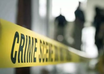 Noida Crime: शादी में चलती कार से नोट उड़ाने का वीडियो वायरल, पुलिस ने पांच कारें की सीज; 33-33 हजार का कटा चालान