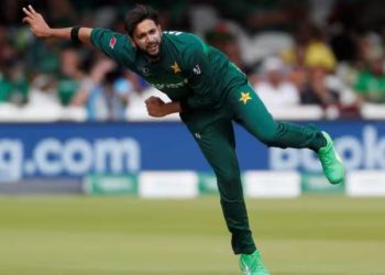 PAK ऑलराउंडर इमाद वसीम ने क्रिकेट के तीनों फॉर्मेट को कहा अलविदा, ऐसा रहा इंटरनेशन करियर