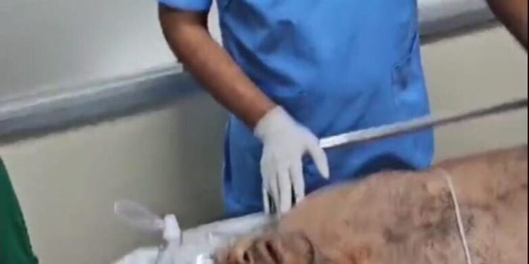 बिल्डर के PSO को दोस्त ने मारी गोली, हालत गंभीर,पुलिस की सुरक्षा व्यवस्था पर उठे सवाल