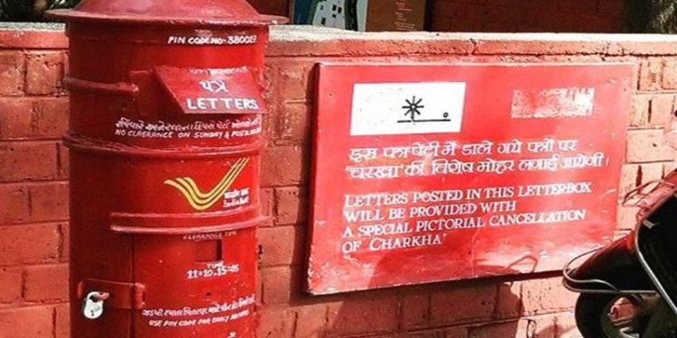 ग्रेटर नोएडा में डाकियों ने नहीं निभाया अपना फर्ज, कर दी ऐसी करतूत; डाकपत्र लोगों तक न पहुंचाकर…