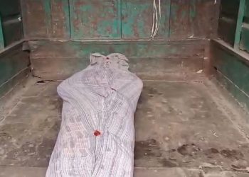 कलयुगी बेटा! नशे की लत पूरी नहीं कर सकी मां, बेटे ने चाकू घोंप कर मार डाला