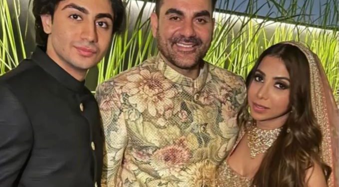 अरबाज-शूरा के निकाह की पहली तस्वीरें आईं सामने, एक दूजे में खोया दिखा न्यूली वेड कपल