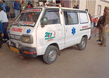 मथुरा: बांके बिहारी मंदिर के पास 2 महिलाओं की मौत, दर्शन के लिए लगी थीं लाइन में