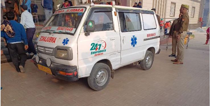 मथुरा: बांके बिहारी मंदिर के पास 2 महिलाओं की मौत, दर्शन के लिए लगी थीं लाइन में