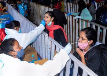 देश में कोरोना ने फिर बढ़ाई टेंशन, गाजियाबाद के बाद नोएडा में मिला कोविड संक्रमित