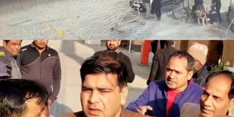 दबंग पुलिसकर्मी ने सोसायटी के गेट पर गाड़ी रोकने को लेकर गार्ड के साथ जमकर की मारपीट, वीडियो वायरल