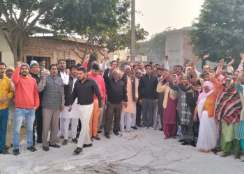 ग्रेनो प्राधिकरण को किसानों ने दी आंदोलन की चेतावनी, मांगे पूरी ने होने पर 22 जनवरी से होगा आंदोलन।