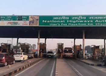 किसान यूनियन की आड़ में टोल प्लाजा पर कॉमर्शियल वाहनों के लिए ट्रांसपोर्टरो की गुंडागर्दी