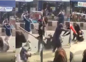 दिल्ली में युवक को सरे बाजार बेरहमी से हथौड़े और लाठी से पीटा, घटना का VIDEO आया सामने