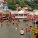हरिद्वार गंगा में डूबकी लाने पहुंचे श्रद्धालु, सात जोन-17 सेक्टर में बांटा क्षेत्र