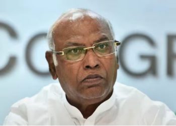 Uttarakhand Congress: राष्ट्रीय अध्यक्ष खरगे पहुंचे दून, जनसभा को करेंगे संबोधित…कांग्रेसियों का जोश हाई