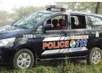 बिजली विभाग का तार लूटकर भाग रहे थे चोर, पुलिस जीप कर रही थी पीछा; तभी हुआ कुछ ऐसा खुद पुलिस को करनी पड़ी मदद