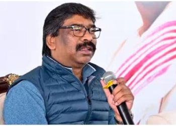 कहां हैं झारखंड के CM हेमंत सोरेन? दिल्ली के आवास के बाहर ED के अधिकारियों का डेरा
