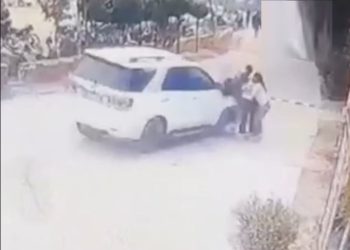 नोएडा में हिट एंड रन… यूनिवर्सिटी परिसर में तेज रफ्तार कार ने 2 लड़कियों को कुचला