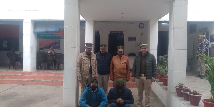 सरिया स्क्रैप माफिया रवि काना गैंग के दो फरार आरोपियों को पुलिस ने किया गिरफ्तार