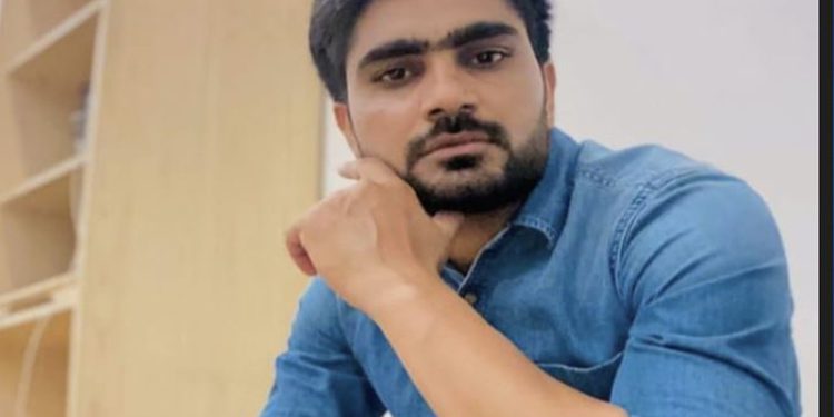 ग्रेटर नोएडा में सीसीटीवी में कैद हुआ लाइव एक्सीडेंट