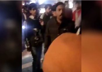 अलीगढ़: पहले पुलिसकर्मियों को गालियां दीं, फिर सड़क पर दौड़ाया… BJP नेताओं की गुंडई का Video