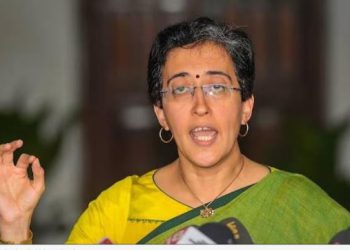 ’48 घंटे की नौटंकी के बाद पुलिस सिर्फ चिट्ठी देकर गई…’, क्राइम ब्रांच के एक्शन के बीच बोलीं आतिशी