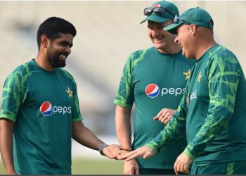 ‘आप पूरी टीम नहीं हैं…’ बाबर आजम को क्यों मोहम्मद हफीज ने कहा था ऐसा? खुद किया खुलासा