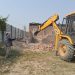 ग्रेटर नोएडा प्राधिकरण ने अवैध अतिक्रमण पर चलाया बुलडोजर, सवा लाख वर्ग मीटर से अधिक एरिया से हटाया अतिक्रमण