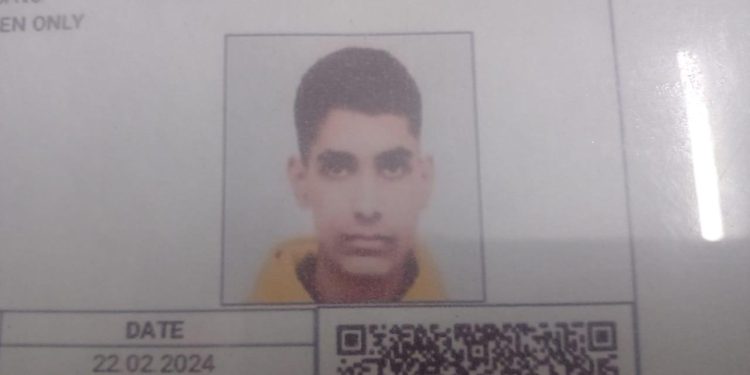 परीक्षा के तनाव के चलते 12वी के छात्र ने 22वी मंजिल से कूदकर की आत्महत्या