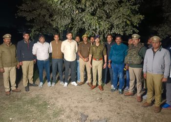 छात्र की हत्या के मामले में फरार चल रहे तीन आरोपियों को पुलिस मुठभेड़ में पैर में लगी गोली