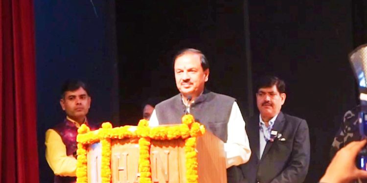 ग्रेटर नोएडा जर्नलिस्ट प्रेस क्लब के रूप में लोकतंत्र को और मजबूत करने के लिए हुई नई सुरुवात.. डॉ महेश शर्मा