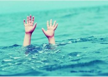 Noida News: हरनंदी में नहाने गए दो बच्चे डूबे, गोताखोरों की मदद से की जा रही तलाश