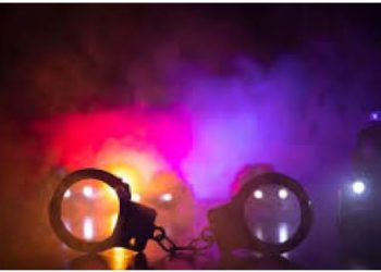 प्रयागराज में उमेश पाल के घर फिर बमबाजी! धुआं उठता देख डरे परिवार वाले