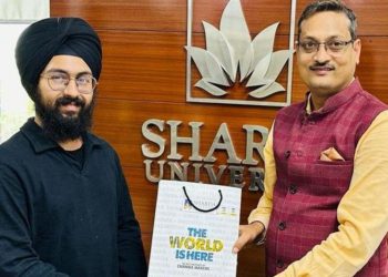 शारदा विश्वविद्यालय के छात्र एकमप्रीत को मिली 100 प्रतिशत छात्रवृत्ति